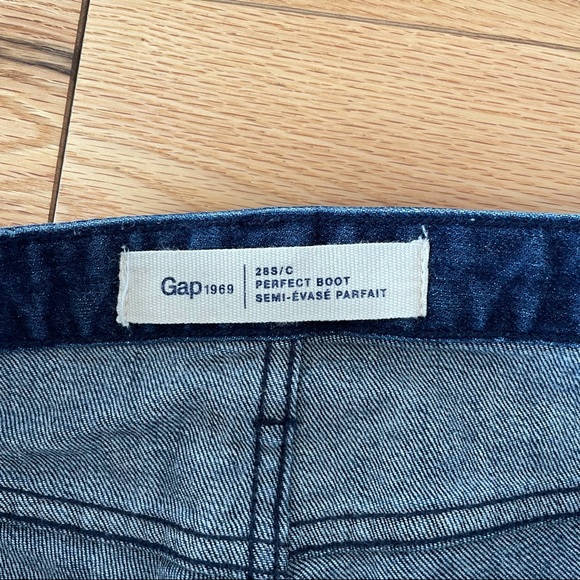 Gap Jeans Mid Rise Boot Cut - Picture 3 of 3
